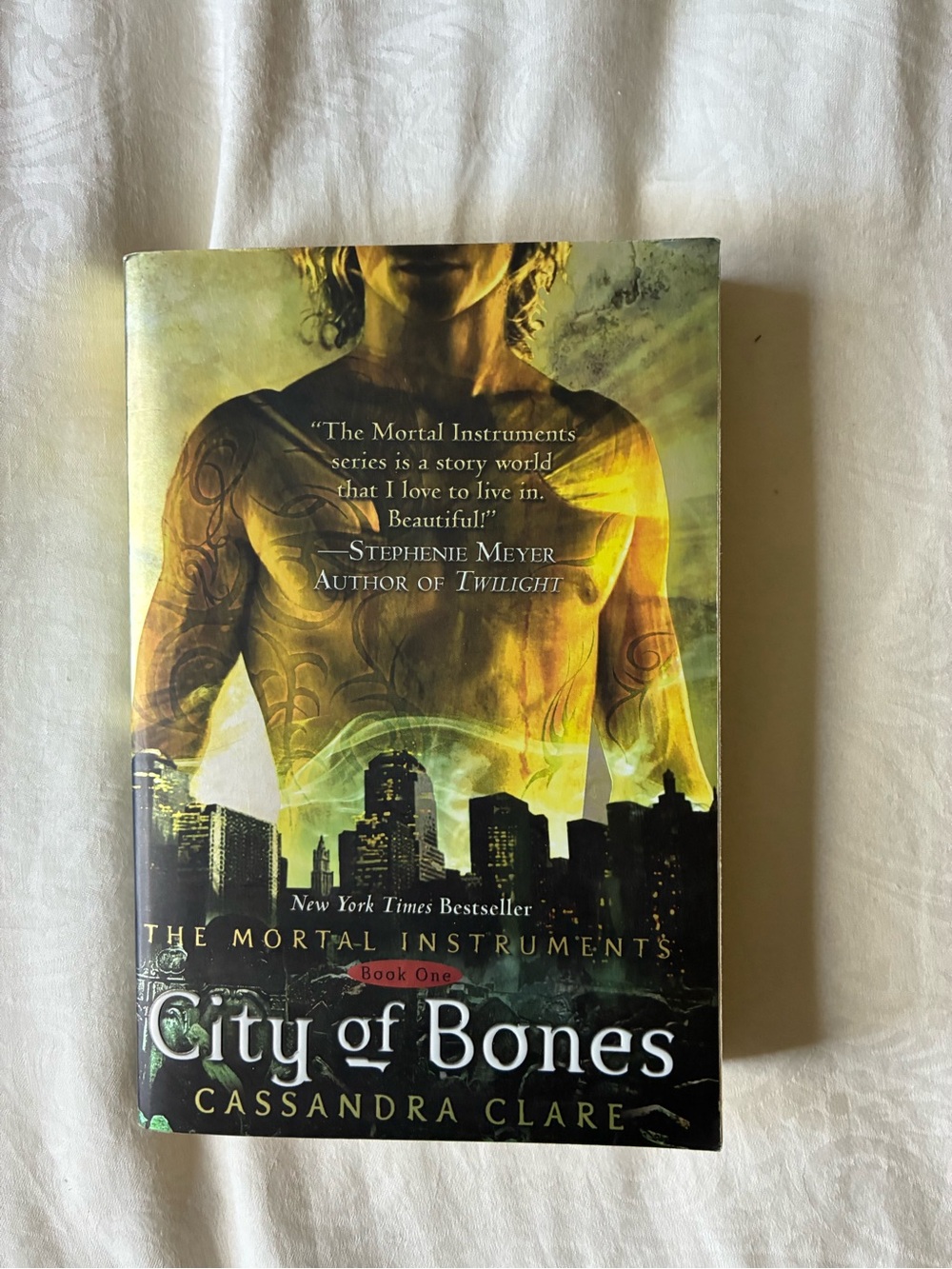City of Bones by Cassandra Clare - Green/Yellow Cover